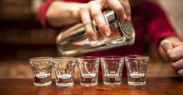Zatrzymuje się na alkohol
